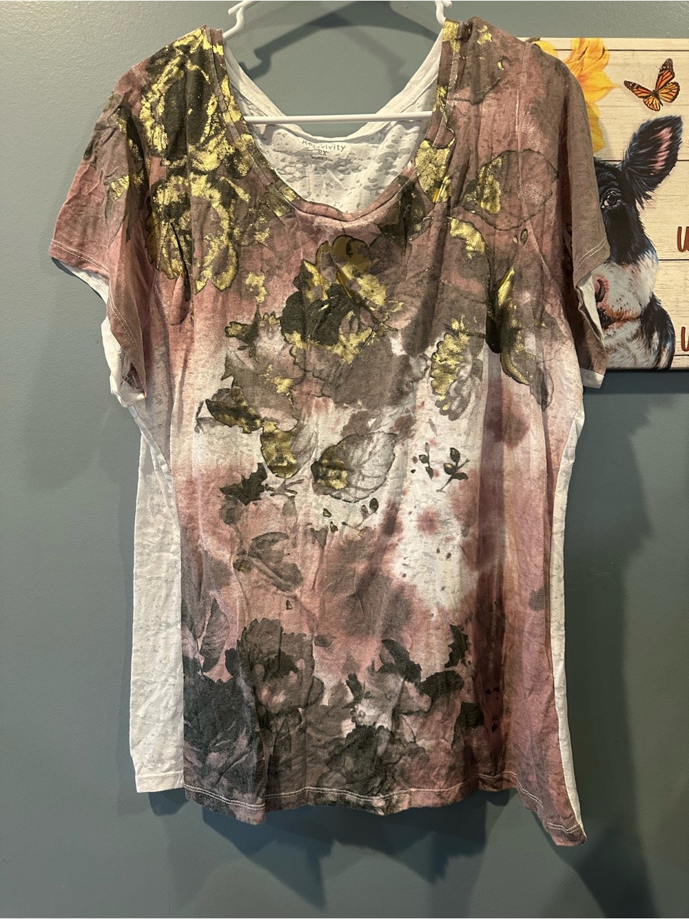 Relativity Pink & Gold Floral Short Sleeve Tee